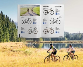 Zwei Innenseiten des INTERSPORT Bike-Special.