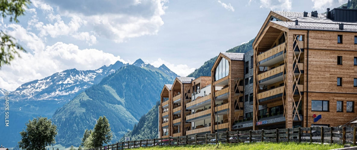 INTERSPORT Pirchner bei der Talstation der Hochalmbahn – Außenansicht