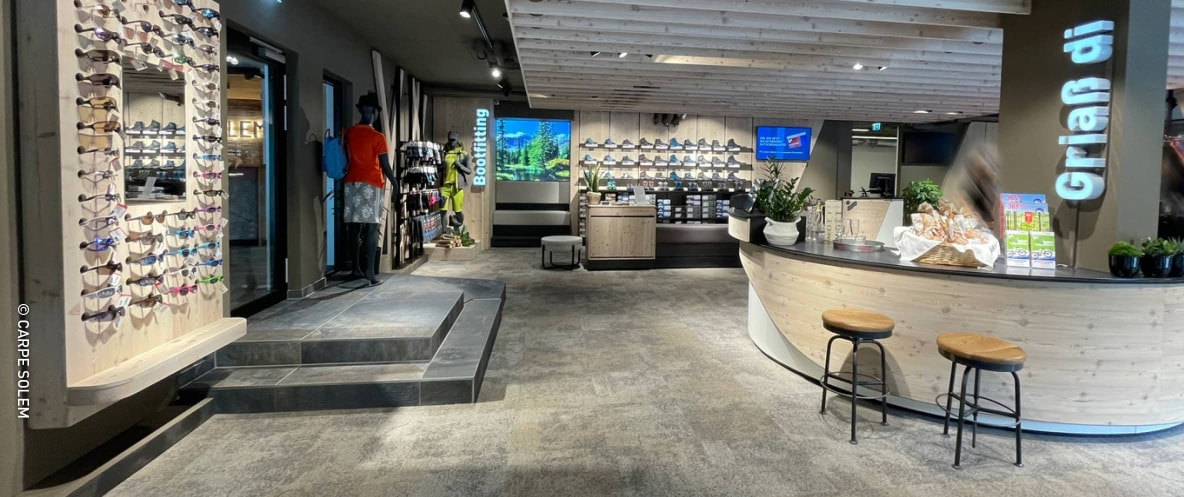 Sonnenbrillen, Wanderschuhe, Bootfitting und vieles mehr bei INTERSPORT Pirchner.