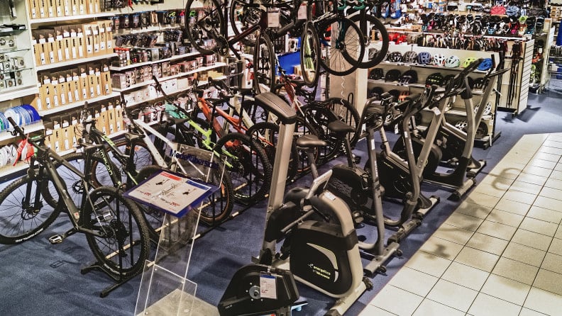 Fahrräder und Fitnessgeräte bei INTERSPORT Pötscher in Freistadt.