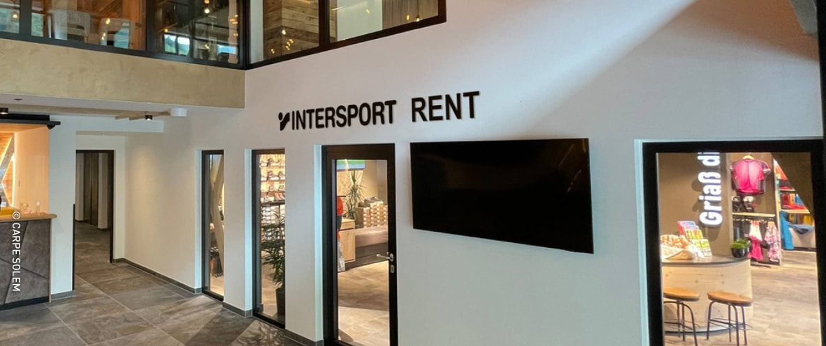 INTERSPORT Pirchner bei der Talstation der Hochalmbahn – Zugang vom Carpe Solem