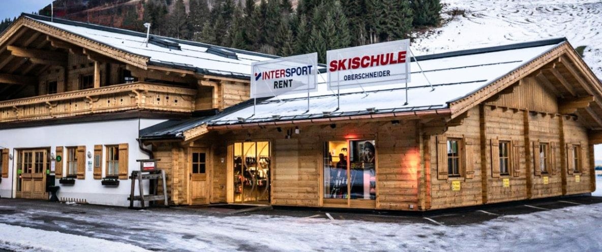 INTERSPORT Oberschneider in Viehofen – Außenansicht.