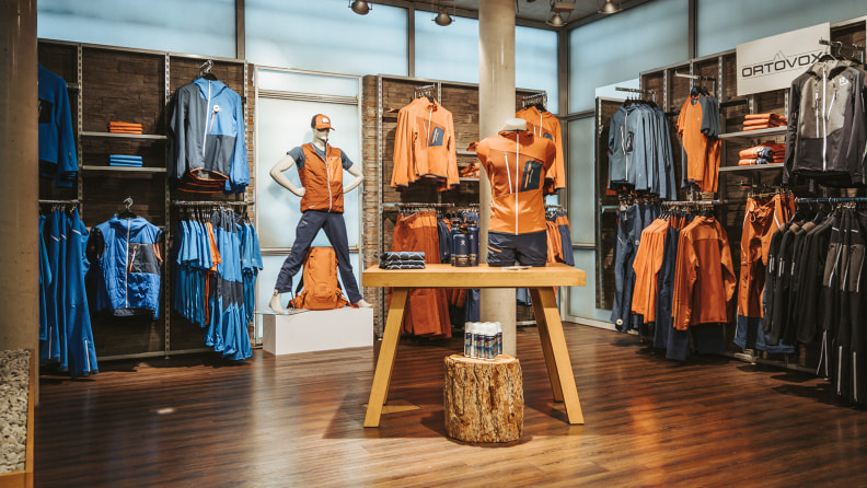 INTERSPORT Okay Innsbruck Landhausplatz – Outdoorabteilung