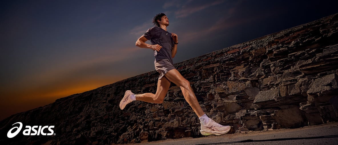 Ein Abendlauf mit dem neuen Asics Novablast 6 Laufschuhen.