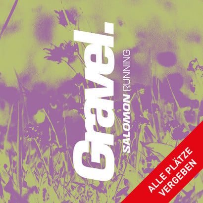 Salomon Running Logo mit dem Wort 2Gravel" und dem Text "Alle Plätze vergeben" auf Pflanzenhintergrund.