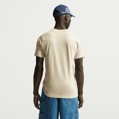 Nike Sportswear Club T-Shirt