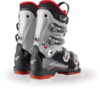 Nordica Speedmachine J4 Skischuhe mit rotem Kragen und schwarzer Sohle. Nordica Speedmachine J4 Skischuhe mit rotem Kragen und schwarzer Sohle.