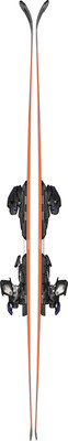 Ski mit orangefarbenem Streifen und schwarzer Bindung, Draufsicht. Ski mit orangefarbenem Streifen und schwarzer Bindung, Draufsicht.