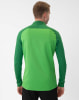 Rückansicht eines Mannes in einer leuchtend grünen Sportjacke mit langen Ärmeln.