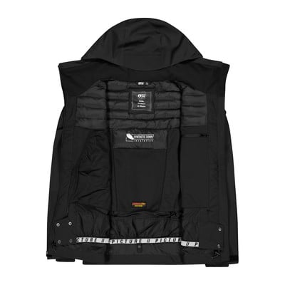 Die Innenseite einer schwarzen Kapuzenjacke mit Taschen und Isolierung.