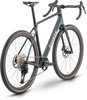 Dunkelgrünes Gravelbike mit RAYMON-Logo und GRX-Komponenten.