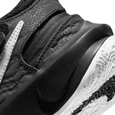 Nike TEAM HUSTLE D 10 gyerek kosárlabdacipő