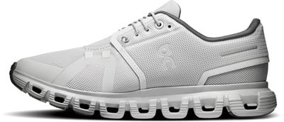 Weiße Laufschuhe mit grauem Besatz und charakteristischer Sohle.