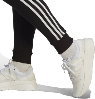 adidas Essentials French Terry Cuffed Jogginghose