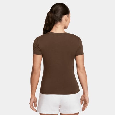 Nike Chill Knit T-Shirt Nike Chill Knit T-Shirt