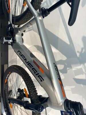 Genesis E Pro 3.3 43cm