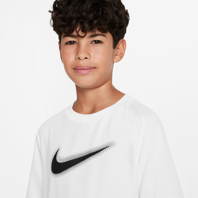 Nike Multi Dri-FIT gyerek póló