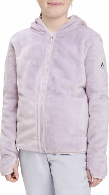 Mädchen in einem lavendelfarbenen Fleece-Hoodie mit Reißverschluss. Mädchen in einem lavendelfarbenen Fleece-Hoodie mit Reißverschluss.