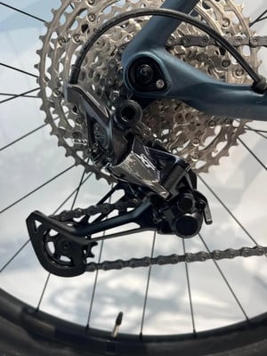 Shimano XT Fahrrad-Schaltwerk mit Kassette und Kette. Shimano XT Fahrrad-Schaltwerk mit Kassette und Kette.