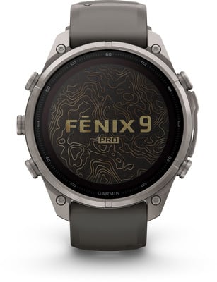 Graue Garmin Fenix 9 Pro Smartwatch mit topografischem Zifferblatt. Graue Garmin Fenix 9 Pro Smartwatch mit topografischem Zifferblatt.