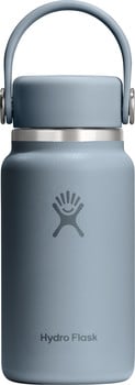 Blaue Hydro Flask Flasche mit Henkel und Logo.