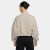 Damen-Sweatshirt in Beige, kurz geschnitten, mit hohem Kragen und langen Ärmeln.