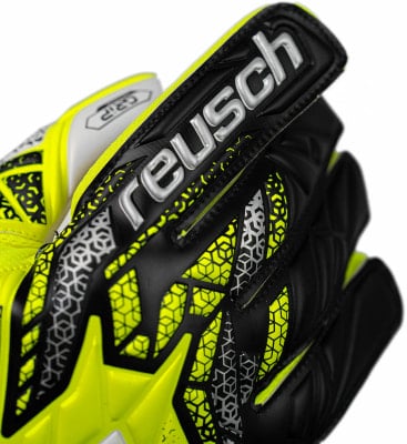 Reusch Attrakt Grip Torwarthandschuhe