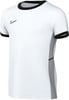Biele tričko Nike s čiernym lemom a logom Nike na hrudi.