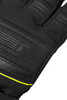 Detail eines schwarzen Handschuhs mit Logo und Neonstreifen.