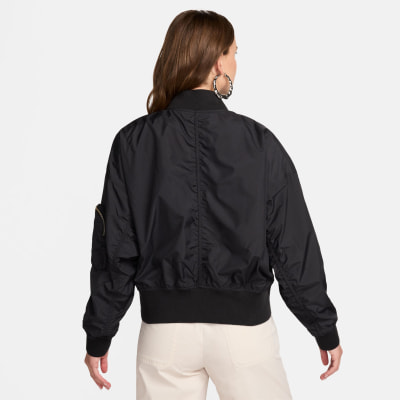 Nike Sportswear Essential Jacke