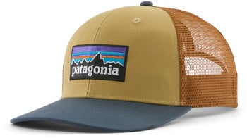 Kappe mit Patagonia-Logo, beige mit blauem Schirm und braunem Netz.