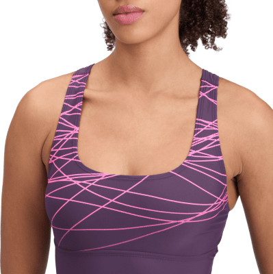 Detail eines Damen-Sporttops mit rosa geometrischem Muster. Detail eines Damen-Sporttops mit rosa geometrischem Muster.