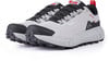 Herren-Laufschuhe mit markantem Profil und Markenlogo.