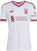 Weißes Liverpool Fußballtrikot mit roten Details und Markenlogos.