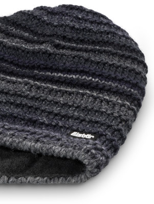 Graue Strickmütze mit Farbverlauf und Eisbär-Logo. Graue Strickmütze mit Farbverlauf und Eisbär-Logo.