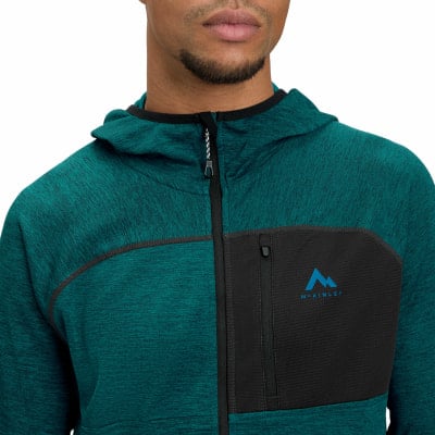 Herren dunkelgrüne Kapuzenjacke mit schwarzer Tasche von McKinley. Herren dunkelgrüne Kapuzenjacke mit schwarzer Tasche von McKinley.