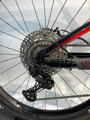Schaltwerk eines Mountainbikes mit Kassette und Kette. Schaltwerk eines Mountainbikes mit Kassette und Kette.