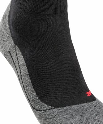 Falke RU4 Short férfi futózokni