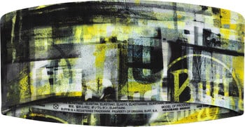 Schwarzer Schlauchschal mit abstraktem gelben und grauen Muster und BUFF-Logo.
