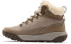 Braune Winterstiefel mit Fell und Schnürung.
