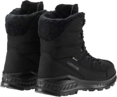 Schwarze Lowa Winterstiefel mit Pelz und Gore-Tex. Schwarze Lowa Winterstiefel mit Pelz und Gore-Tex.