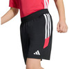 Černé kraťasy s bílými a červenými pruhy a logem Adidas.