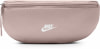 Eine rosa Bauchtasche von Nike mit Reißverschluss und Markenlogo.