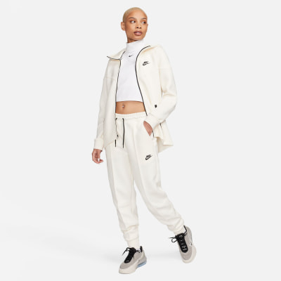 Nike Sportswear Tech Fleece volnočasové tepláky