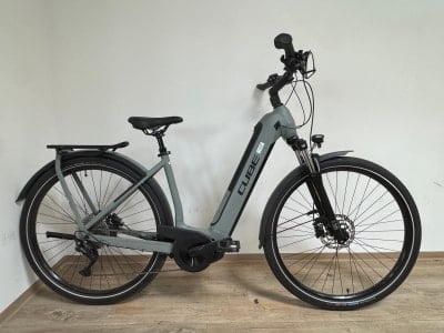 Cube Kathmandu Hybrid ONE 750 Easy Entry