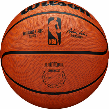 Basketbalový míč