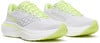 Weiße Damen-Laufschuhe von Saucony mit hellgrünen Akzenten.