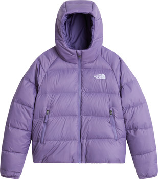 Fialová péřová bunda The North Face s kapucí a logem na hrudi.