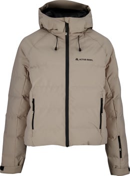 Eine beige Daunenjacke mit Kapuze und schwarzem Reißverschluss von ACTIVE REBEL.