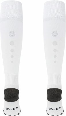 Zwei weiße Fußballsocken mit schwarzer Ferse und Logo. Zwei weiße Fußballsocken mit schwarzer Ferse und Logo.